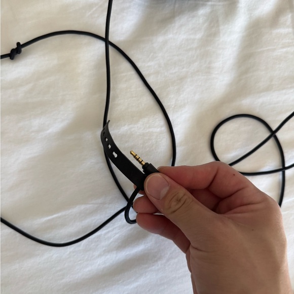 Razer Black and Green Gaming Headset with Padded Comfort - Picture 5 of 5